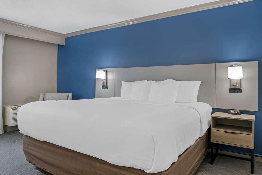 Comfort Inn Plainwell Стая снимка