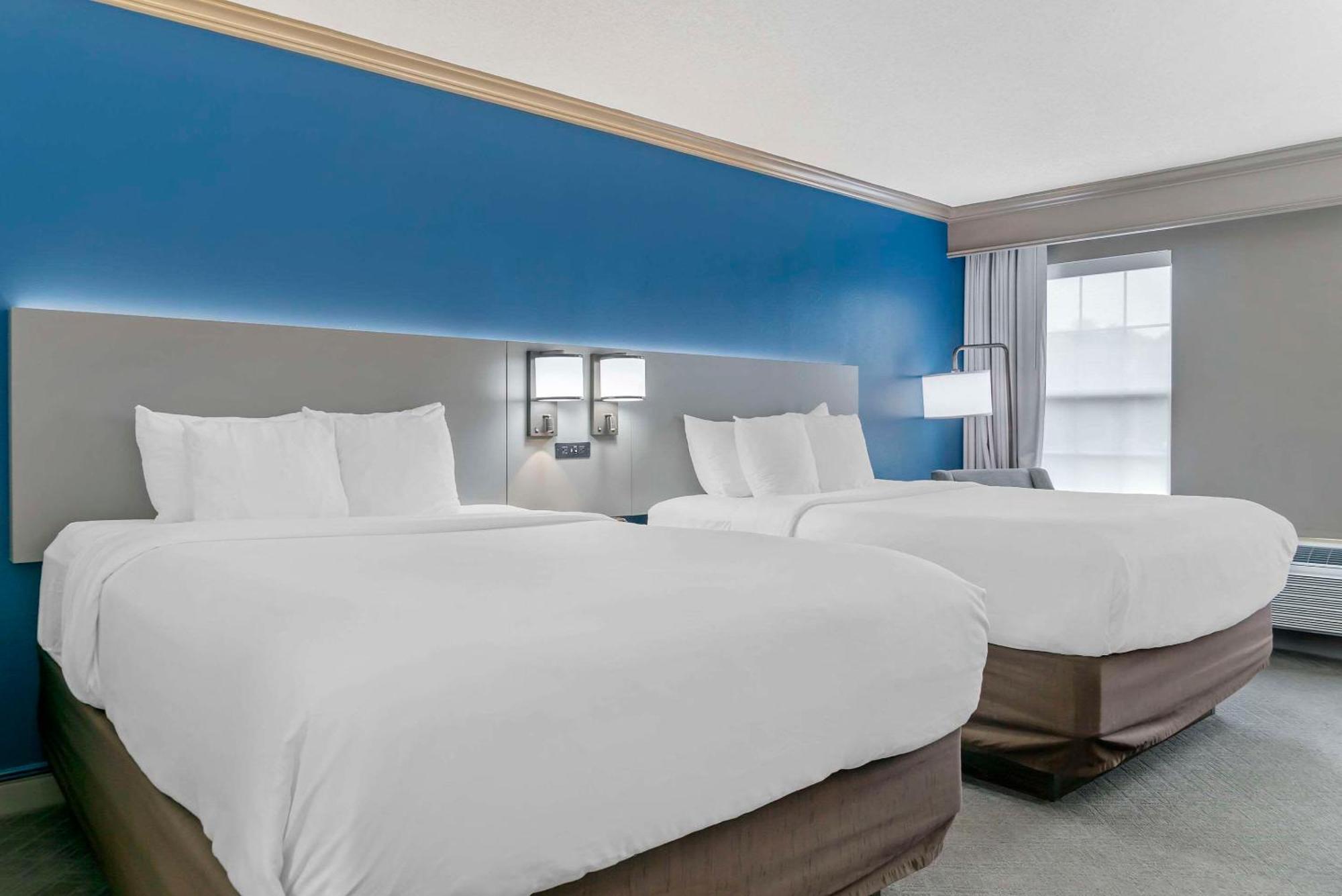 Comfort Inn Plainwell Екстериор снимка